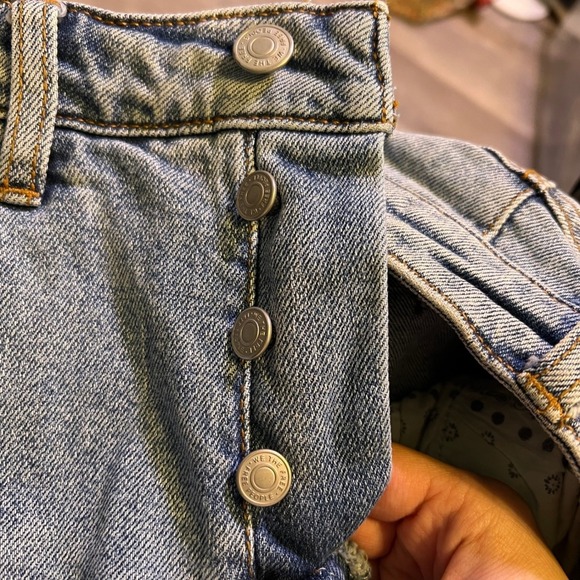 Free People Cutoff Denim Shorts Light Wash Button‎ Fly Raw Hem Womens Size 25 - Picture 2 of 7